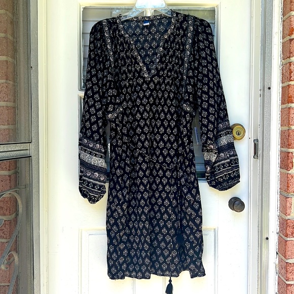 Old Navy Dresses & Skirts - Old Navy Blockprint dress, Details!